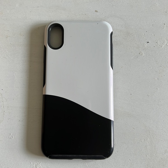 Otterbox symmetry for iPhone XS Max - Picture 1 of 4